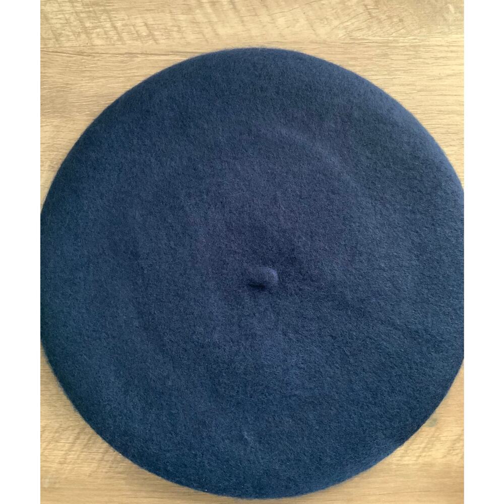 Chic Navy Blue Wool Beret for Women & Teens - Elegant French Fashion Essential - Picture 2 of 2
